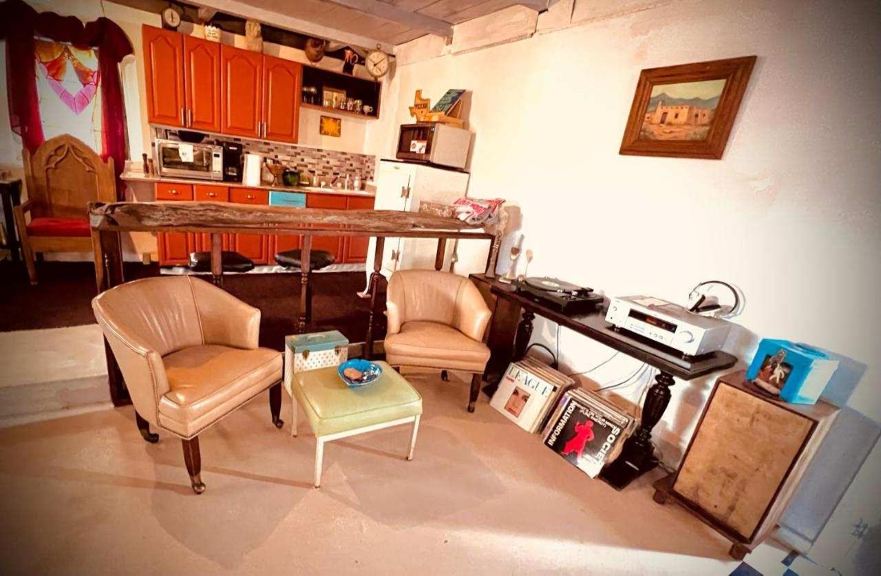 A Taste Of West Texas The Old Rock Shop Villa Van Horn Buitenkant foto